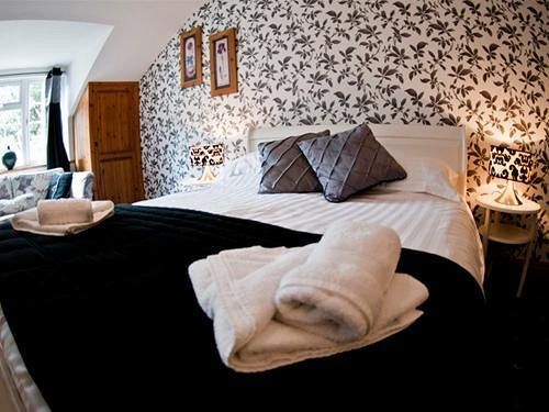 The Crooked Inn - Inn Landrake Экстерьер фото